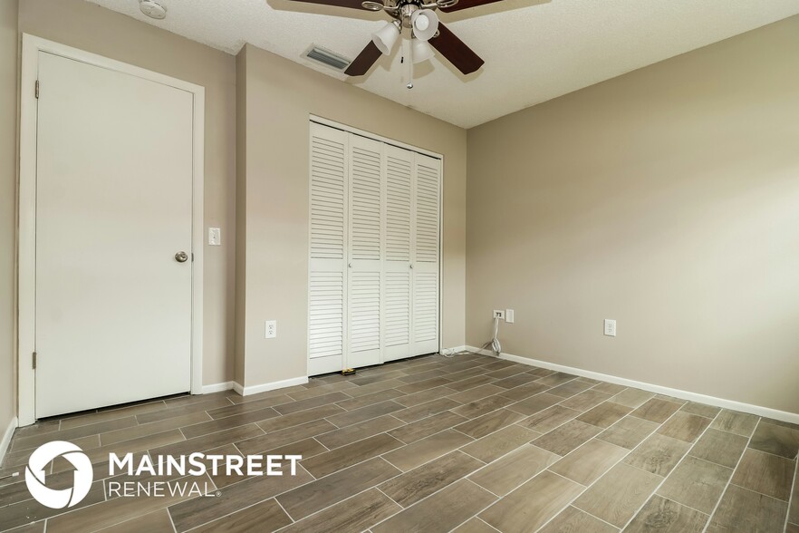 Building Photo - 1124 Danny Dr