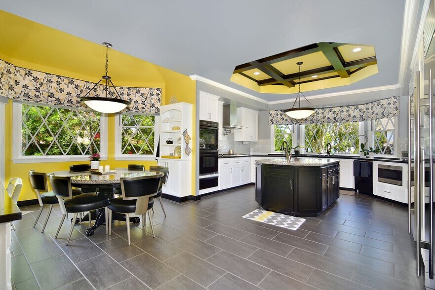 Building Photo - 29360 Castlehill Dr
