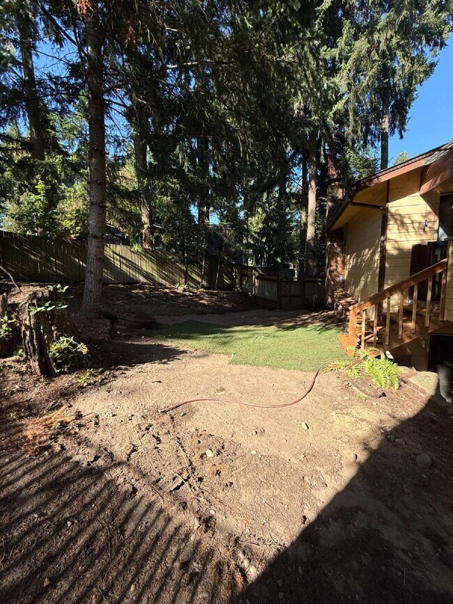 Building Photo - "Charming 3-Bedroom Home with Cozy Firepla...