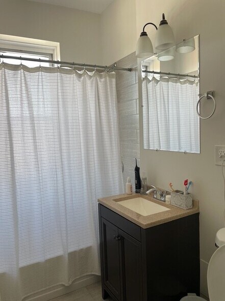 Building Photo - 11 Kilmarnock St