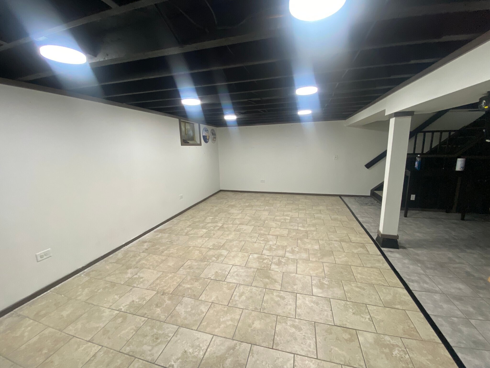 Building Photo - 817 Hiawatha Dr
