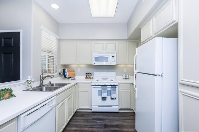 Building Photo - Riverton of the High Desert