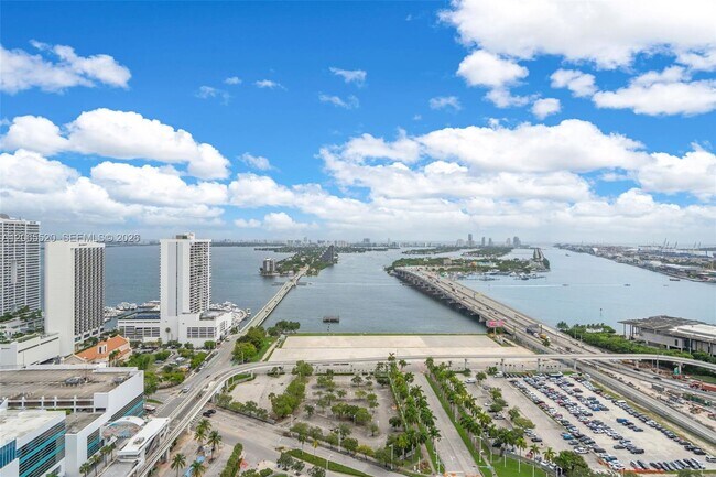 Building Photo - 1400 Biscayne Blvd