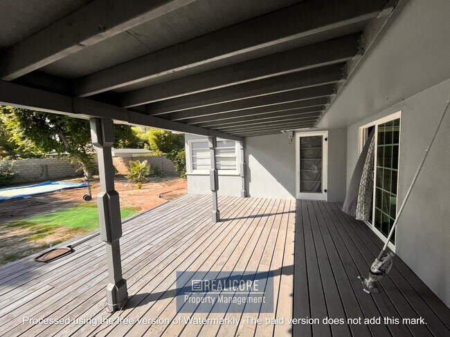 Building Photo - 3220 Parkside Dr
