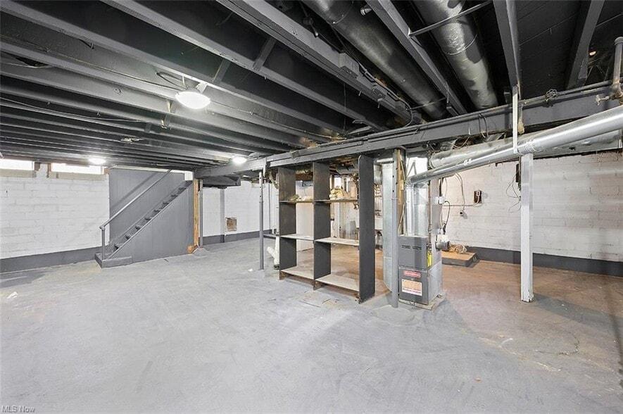 Building Photo - 3785 Washington Blvd