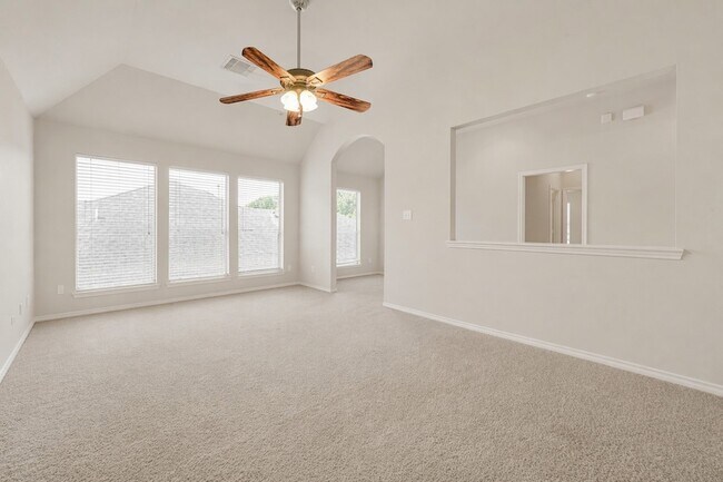 Building Photo - 25806 Palmdale Estate Dr