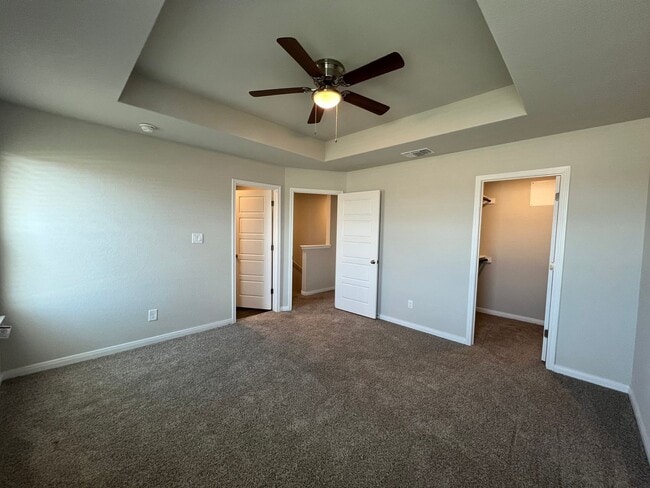 Building Photo - Luxury 3/2 Duplex in Seguin, Texas