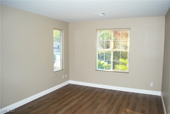 Building Photo - 9955 Burton Lake Ct