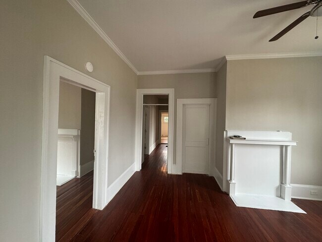 Building Photo - 363 Ebenezer Ave