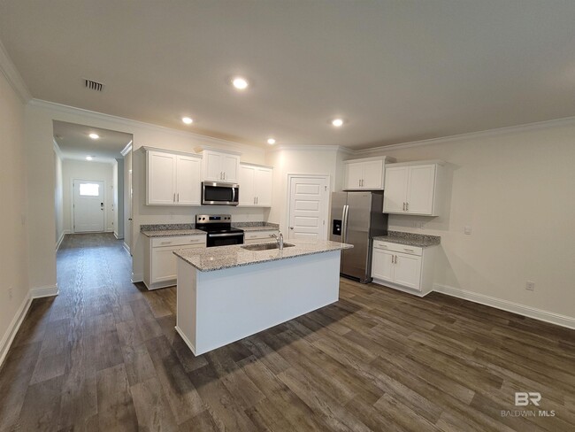 Building Photo - 14630 Dayton Cir