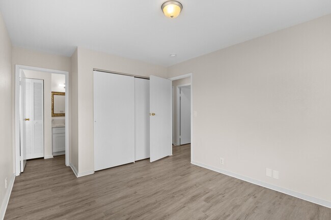 Building Photo - 117-117 Pelanaki St