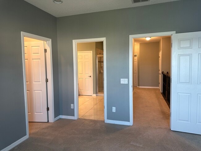 Building Photo - 9119 Carolina Wren Dr