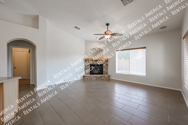 Building Photo - 15029 W Wethersfield Rd