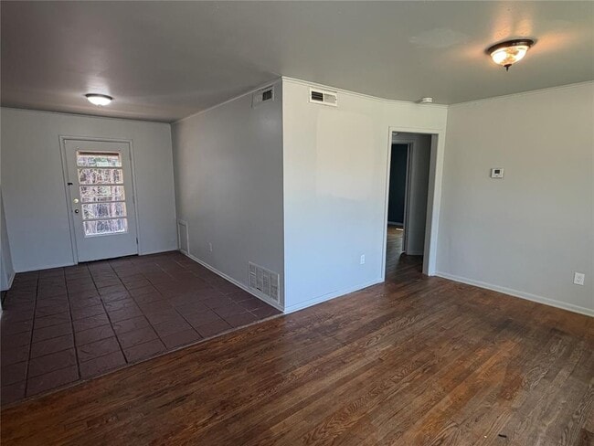 Building Photo - 3929 NW 32nd St