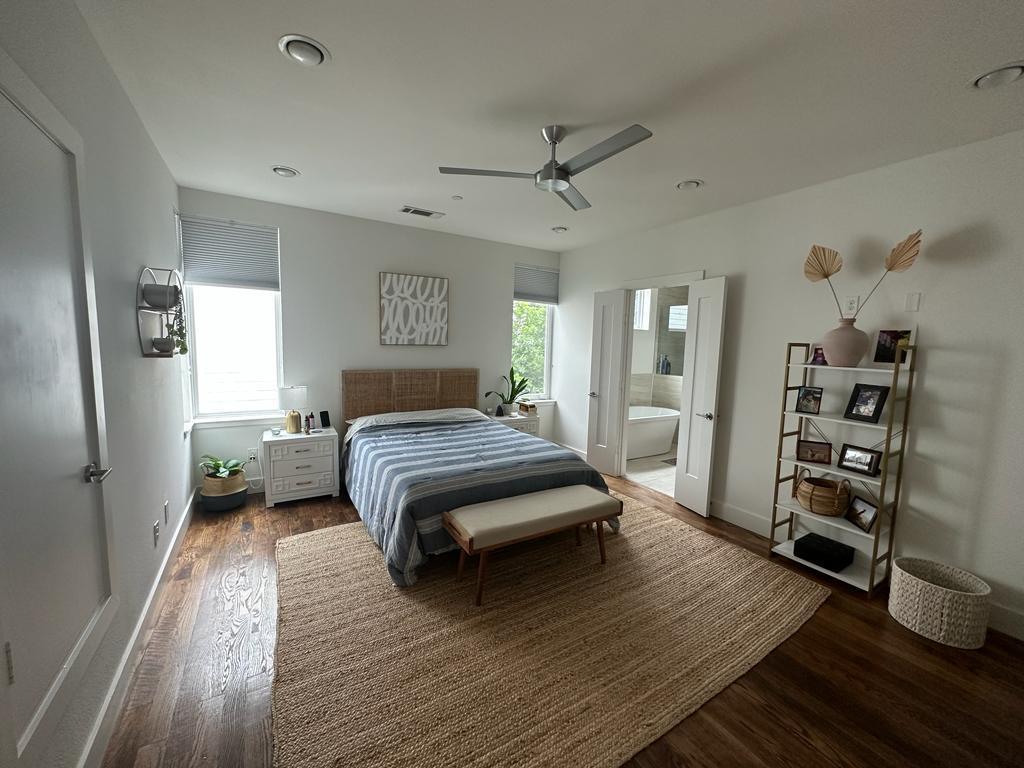 Building Photo - 5705 Bryan Pky