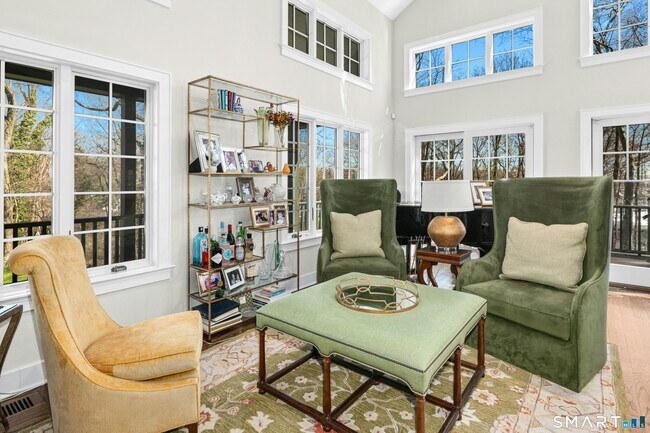 Building Photo - 9 Dancing Bear Rd