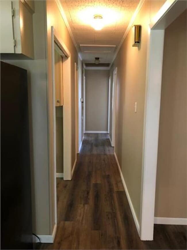 Building Photo - 3-bedroom, 2-bathroom home in Houma