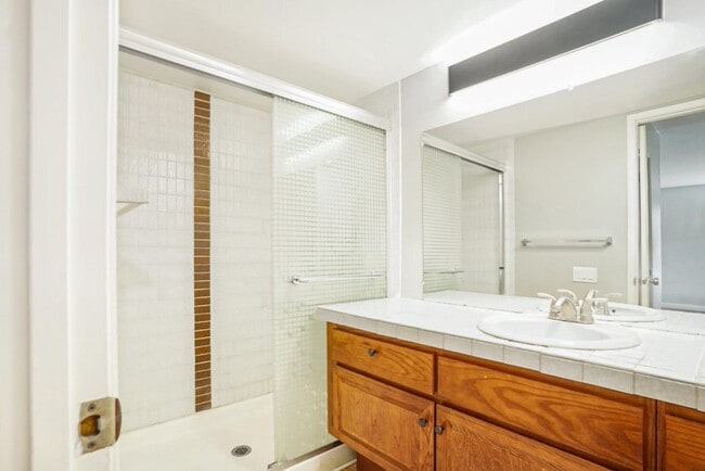 Building Photo - 3857 Camino Lindo