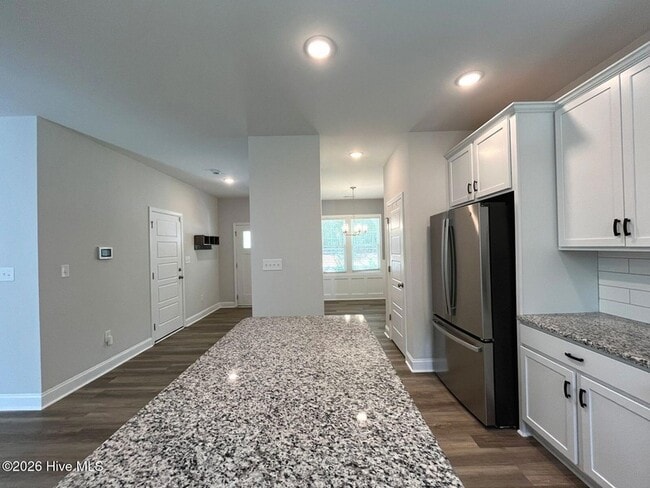 Building Photo - 143 Lonesome Glory Dr