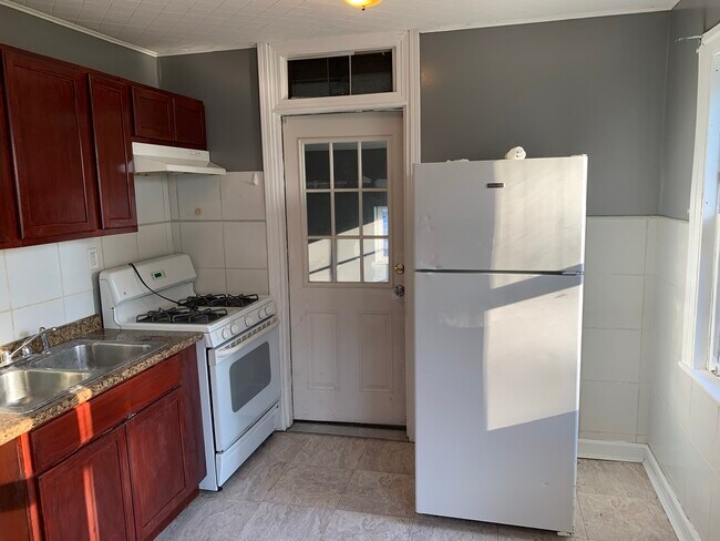 Building Photo - 2715 Marwood St