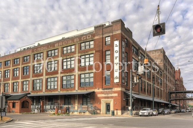 Building Photo - 505 Tennessee St