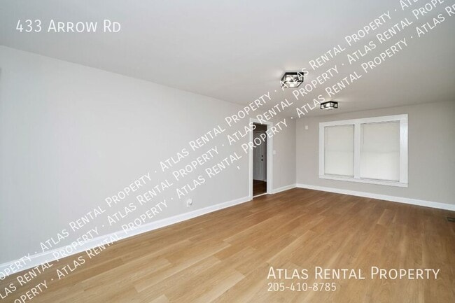 Building Photo - 433 Arrow Rd