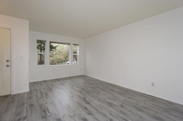 Building Photo - 2 bedroom in Seattle WA 98118