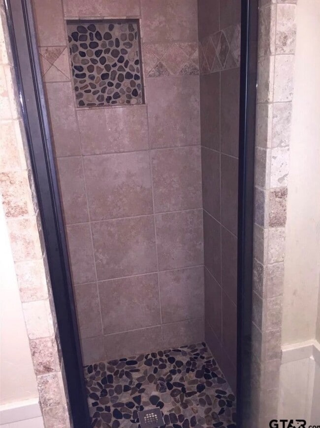 Building Photo - 914 Joel Dr