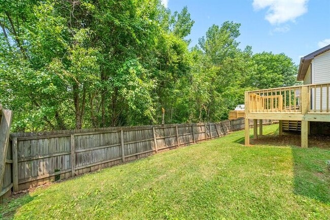 Building Photo - 1313 Allmon Dr