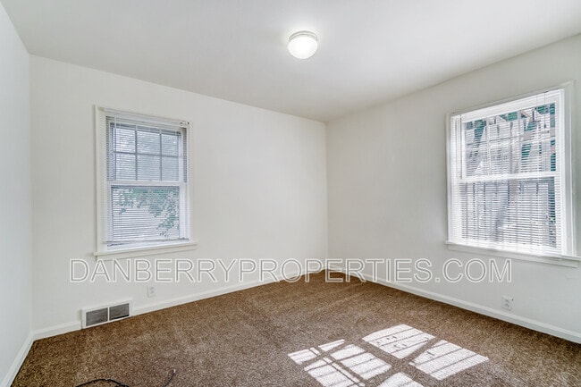 Building Photo - 1132 Brookley Blvd