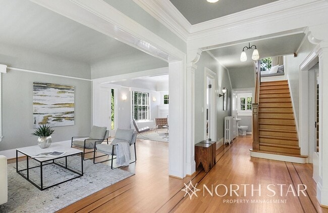 Building Photo - Live in a National Historic Home