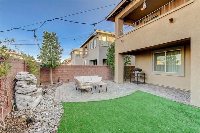 Building Photo - 9716 Jade Rise Ave