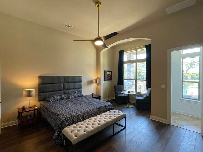 Building Photo - 4641 Mont Blanc Dr
