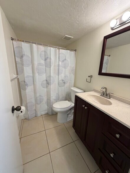 Building Photo - 7209 Cloister Dr