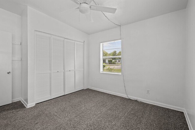 Building Photo - 20 Rollins Ave