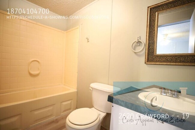 Building Photo - 2620 Crawford Dr