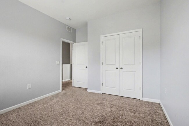 Building Photo - Spacious 4BR Holly Springs | Modern Layout | Prime Location Near Downtown & 540