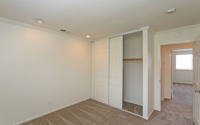 Building Photo - 7960 Represa Cir