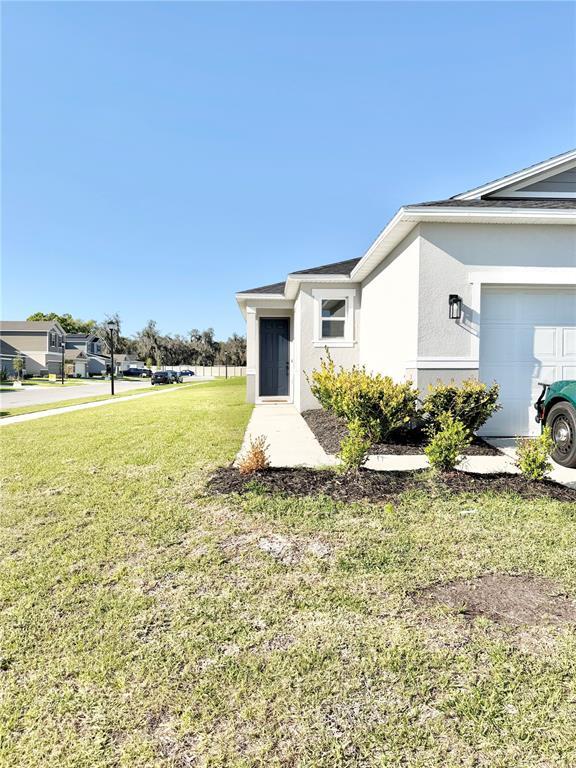 Building Photo - 639 Alder Ln