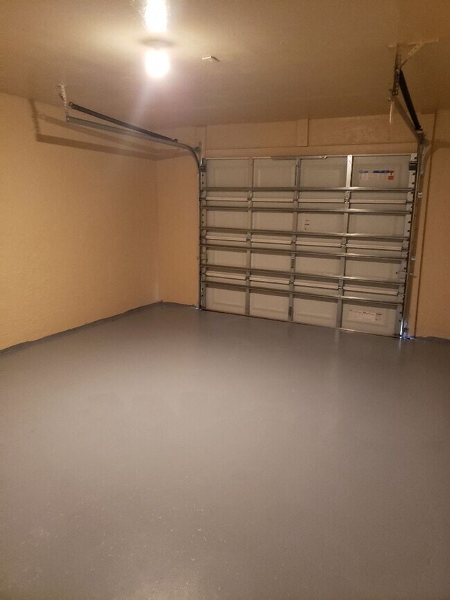 Building Photo - A-6 CALL OWNER FOR REPAIRS FIRST