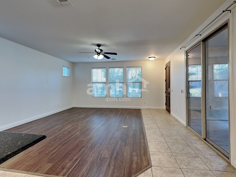 Building Photo - 3458 E Orchid Ln