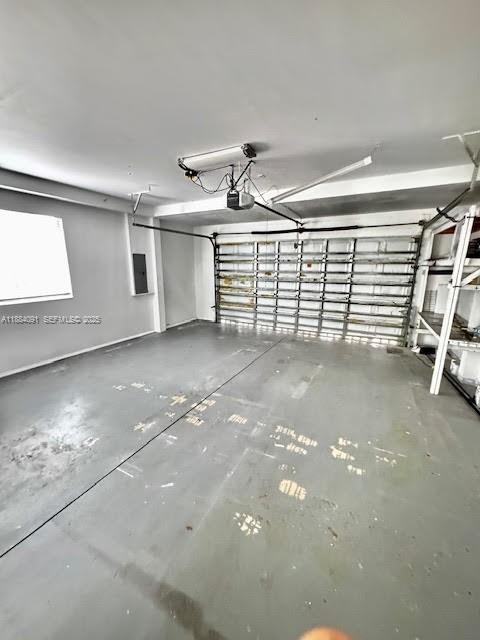 Building Photo - 2706 NE 30th Pl