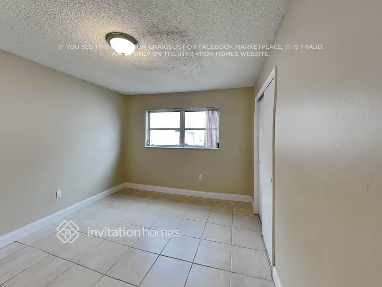 Building Photo - 10611 NW 29th Ct