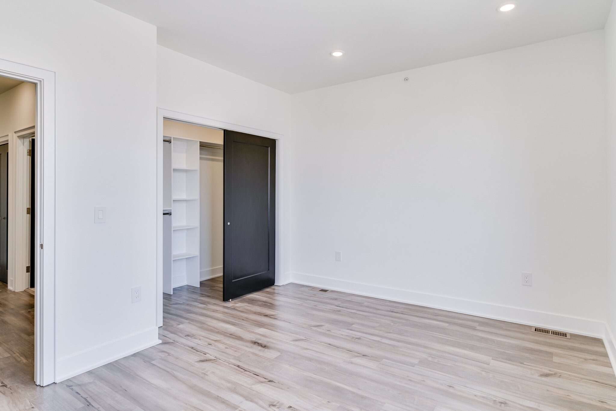 Building Photo - 2603 E Boston St