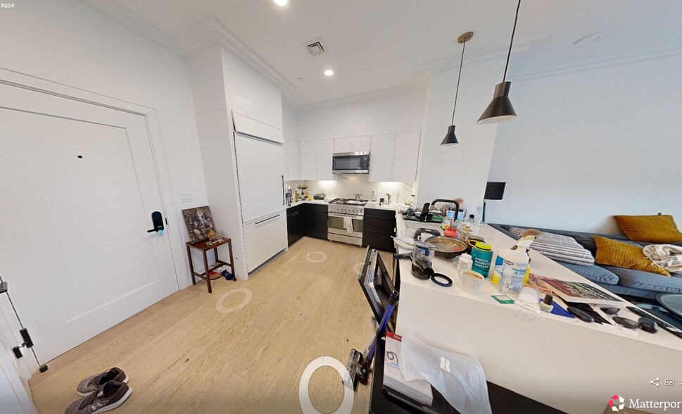 Building Photo - 11 Lothrop St