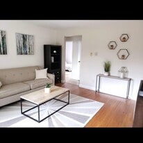 Building Photo - 160 Waterman St