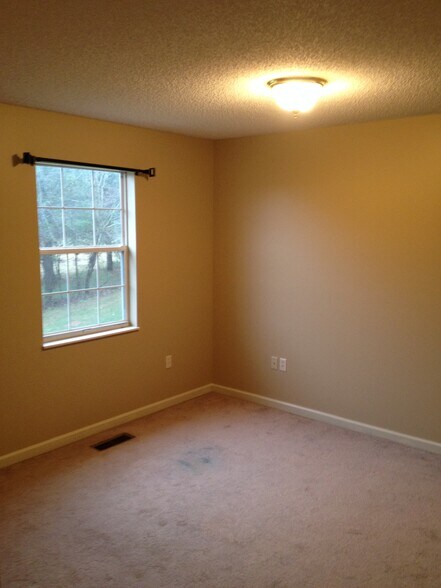 Building Photo - 3057 Lee Hwy