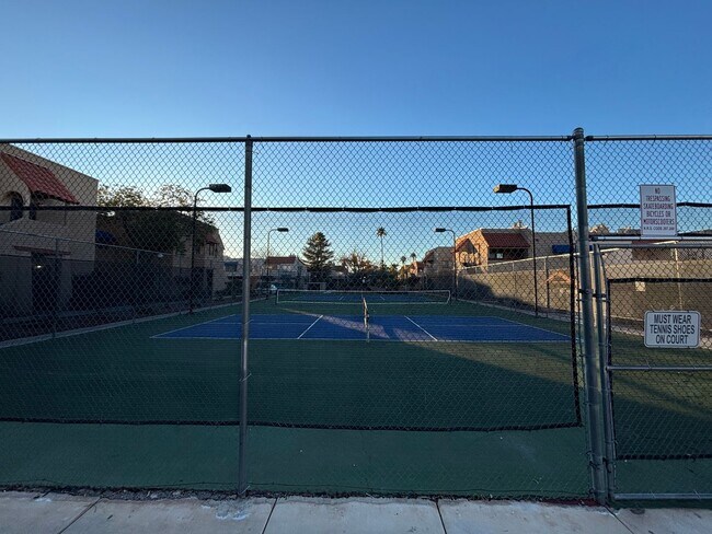 Building Photo - Charming 2BED/2BATH Condo located in Spring Oaks Community. Make the Move for Less: $300 Off Move...