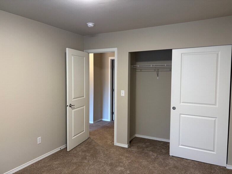 Building Photo - 2811 162nd St E