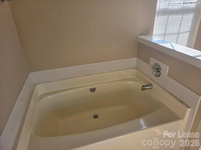 Building Photo - 5325 Timbertop Ln